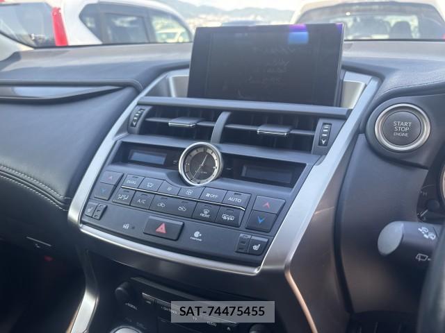 Lexus NX 2016-06 8690607-8