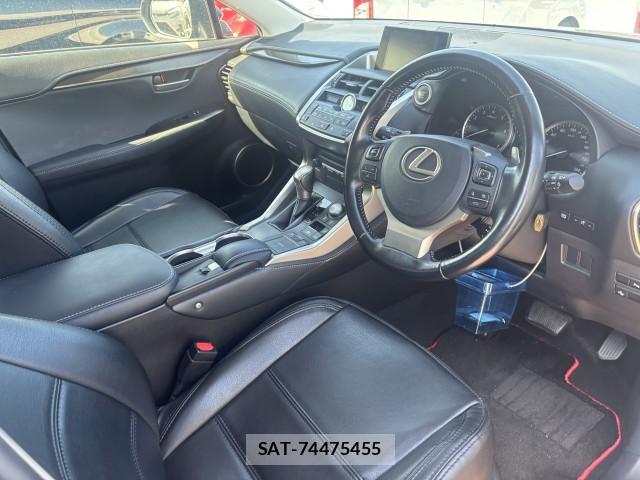 Lexus NX 2016-06 8690607-9