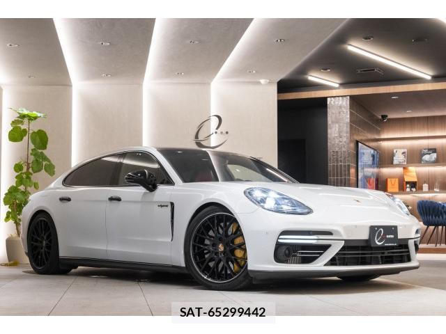 Porsche PANAMERA 2018-03 8690496-0