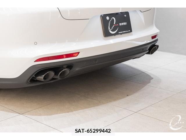 Porsche PANAMERA 2018-03 8690496-15