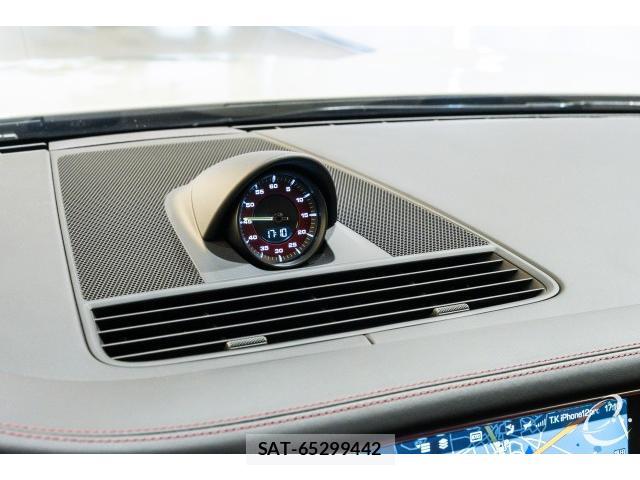 Porsche PANAMERA 2018-03 8690496-4