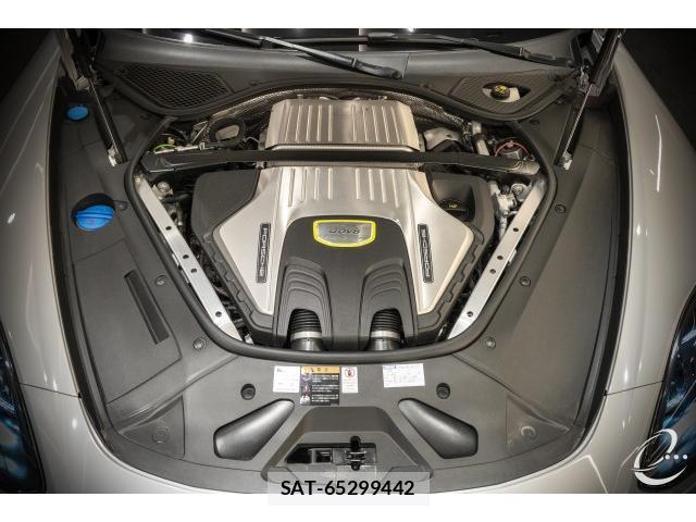 Porsche PANAMERA 2018-03 8690496-5