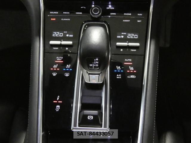 Porsche PANAMERA 2020-02 8691834-6