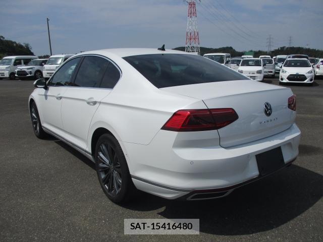 VolksWagen PASSAT 2021-07 8691542-1