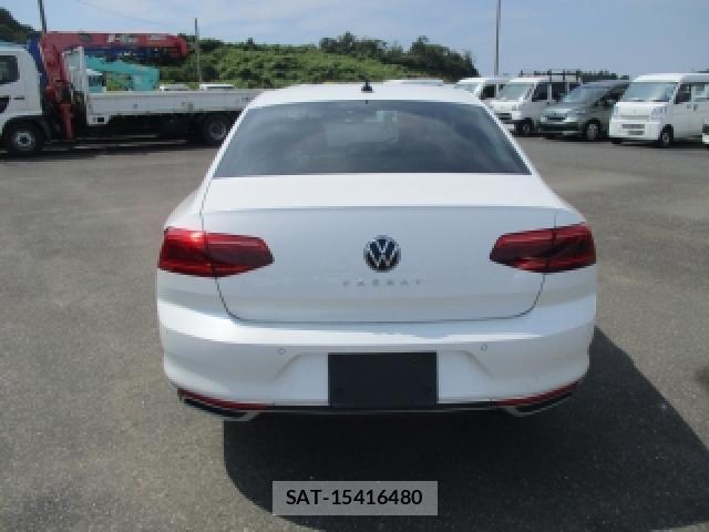 VolksWagen PASSAT 2021-07 8691542-4