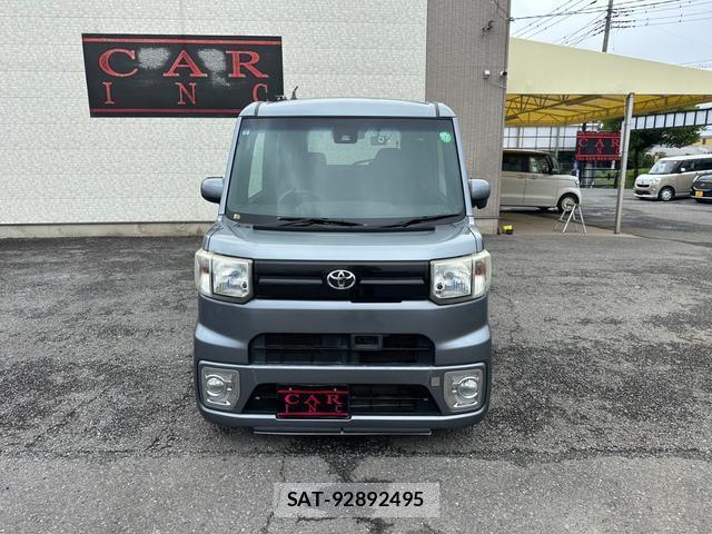 Toyota Pixis Mega 2017-10 8692000-3