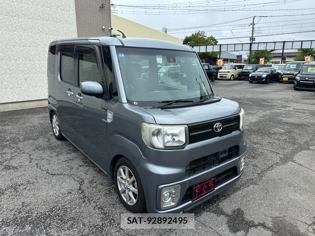 Toyota Pixis Mega 2017-10 8692000-4