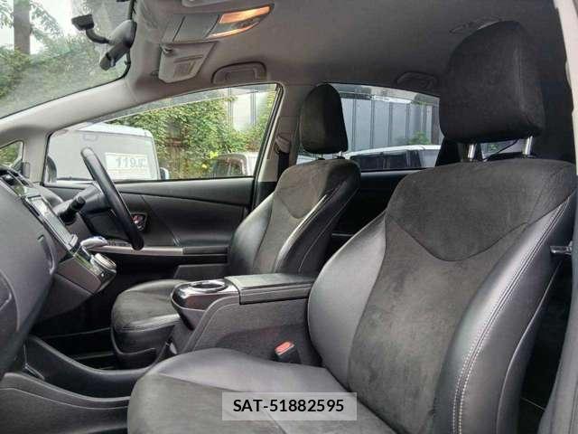 Toyota PRIUS ALPHA 2015-05 8690368-11