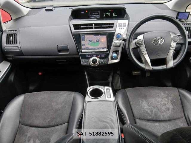 Toyota PRIUS ALPHA 2015-05 8690368-13