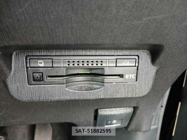 Toyota PRIUS ALPHA 2015-05 8690368-19