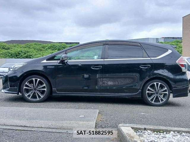 Toyota PRIUS ALPHA 2015-05 8690368-2