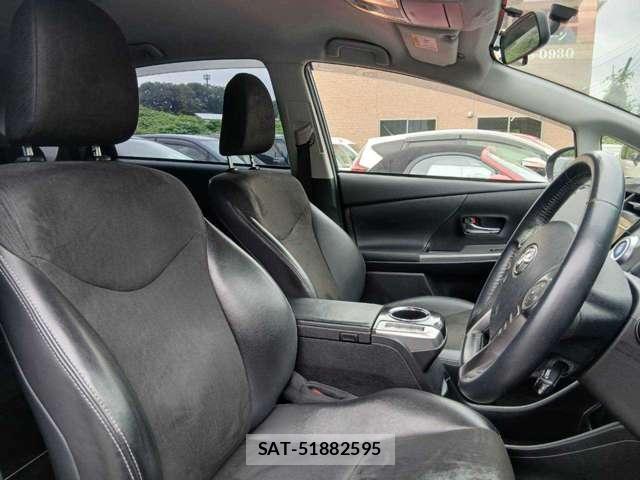 Toyota PRIUS ALPHA 2015-05 8690368-9