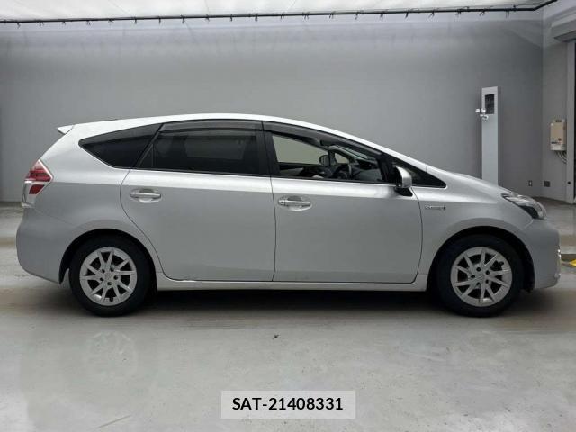 Toyota PRIUS ALPHA 2019-06 8690938-7