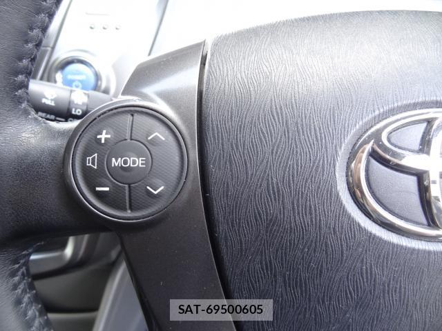 Toyota PRIUS ALPHA 2014-06 8691142-10
