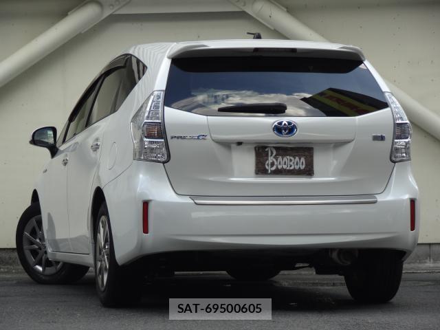 Toyota PRIUS ALPHA 2014-06 8691142-4
