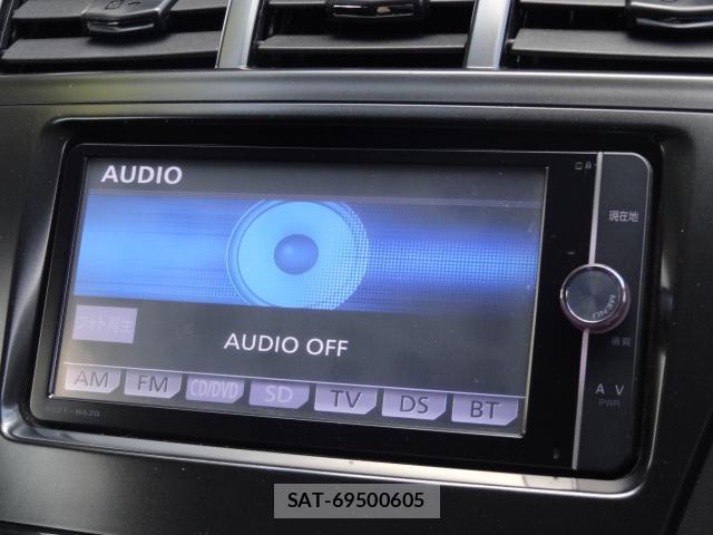 Toyota PRIUS ALPHA 2014-06 8691142-7