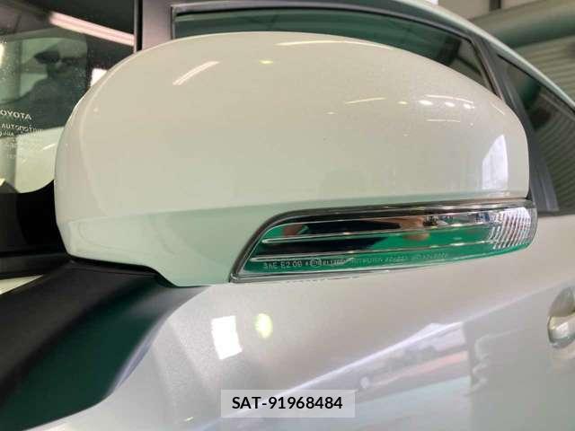 Toyota PRIUS ALPHA 2017-07 8691250-10