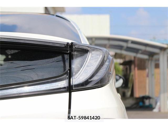 Toyota PRIUS PHV 2018-06 8690654-12