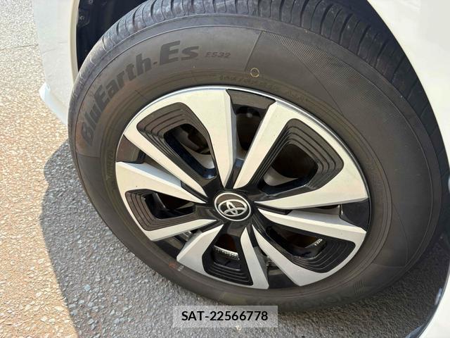 Toyota PRIUS PHV 2017-12 8690981-19