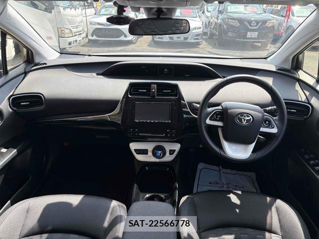 Toyota PRIUS PHV 2017-12 8690981-2