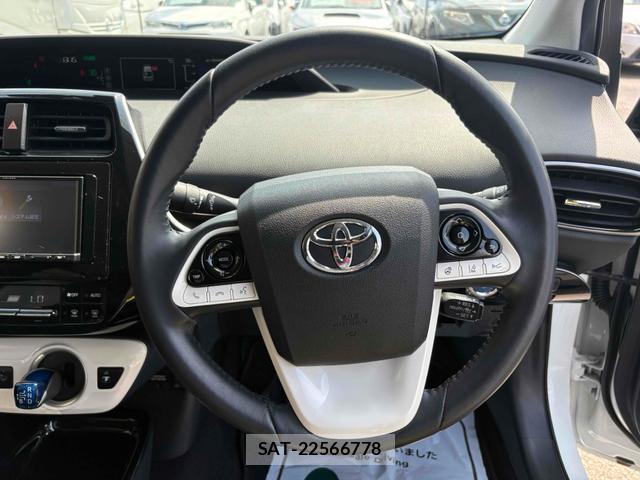 Toyota PRIUS PHV 2017-12 8690981-4