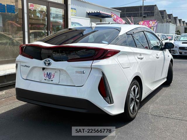 Toyota PRIUS PHV 2017-12 8690981-6