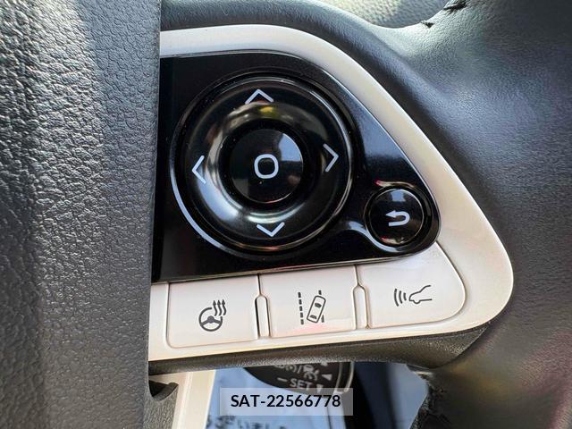Toyota PRIUS PHV 2017-12 8690981-7