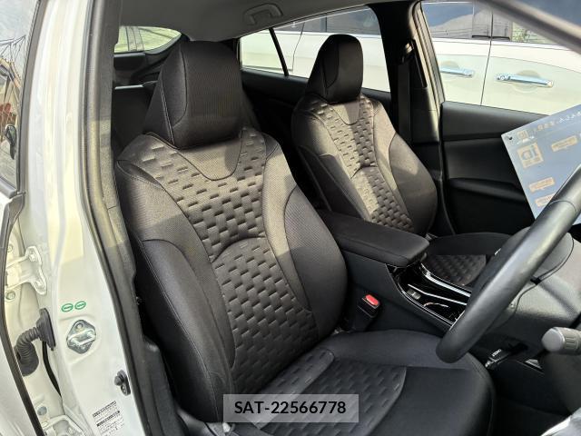 Toyota PRIUS PHV 2017-12 8690981-8