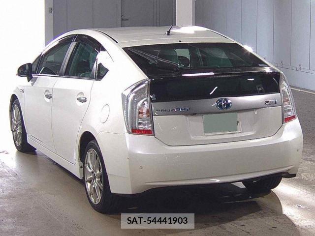 Toyota PRIUS PHV 2012-03 8691529-1