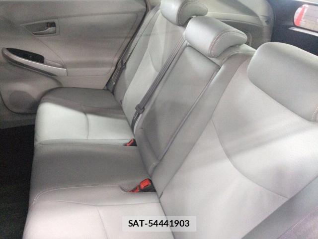 Toyota PRIUS PHV 2012-03 8691529-3