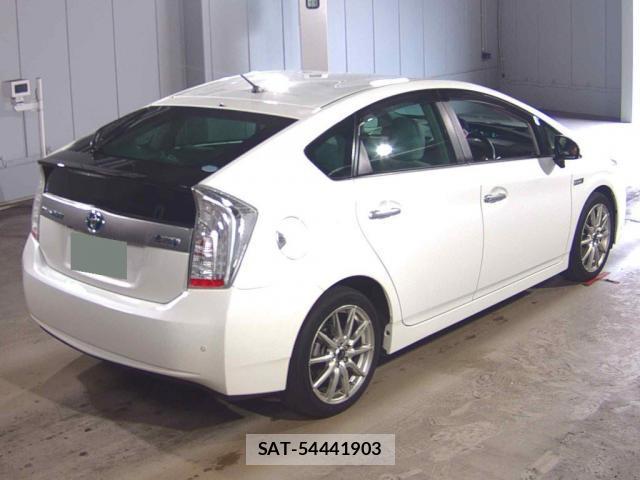 Toyota PRIUS PHV 2012-03 8691529-4