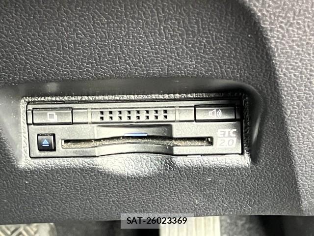 Toyota PRIUS PHV 2017-02 8691636-10