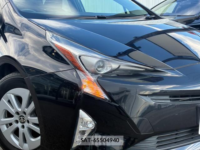 Toyota PRIUS 2016-02 8690428-12