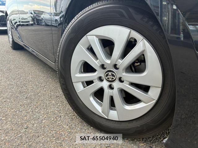 Toyota PRIUS 2016-02 8690428-13