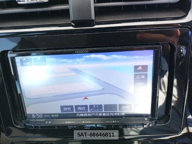 Toyota PRIUS 2019-08 8690567-10