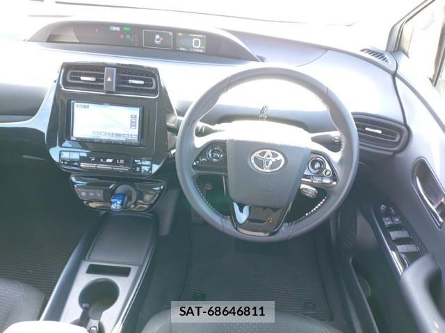 Toyota PRIUS 2019-08 8690567-2