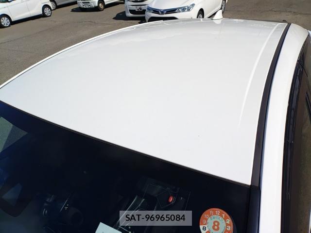 Toyota PRIUS 2019-08 8690571-6