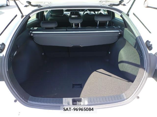 Toyota PRIUS 2019-08 8690571-7