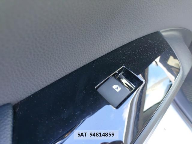 Toyota PRIUS 2018-08 8690572-12