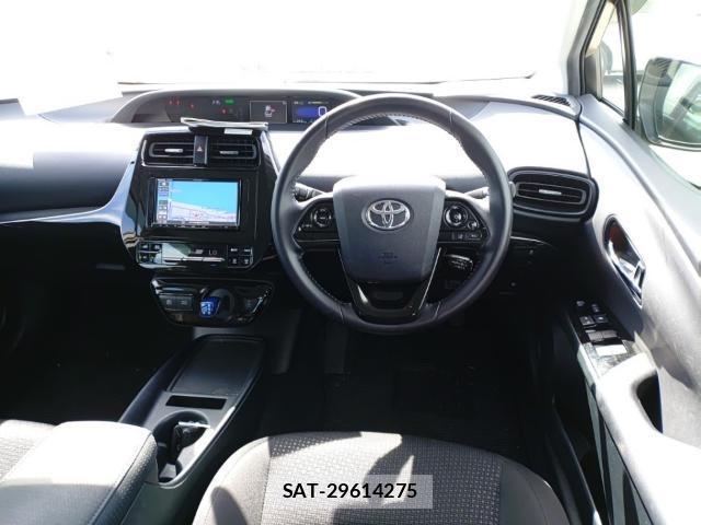 Toyota PRIUS 2021-08 8690582-2