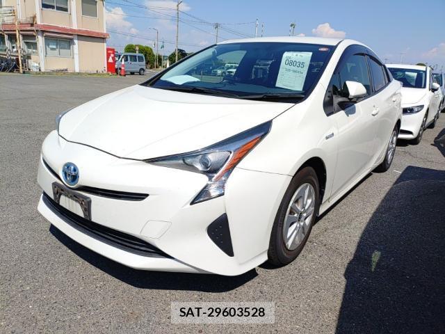 Toyota PRIUS 2016-08 8690587-0