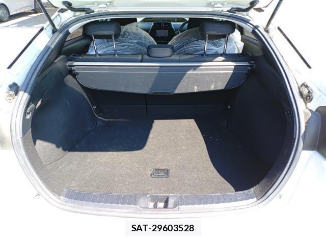 Toyota PRIUS 2016-08 8690587-7