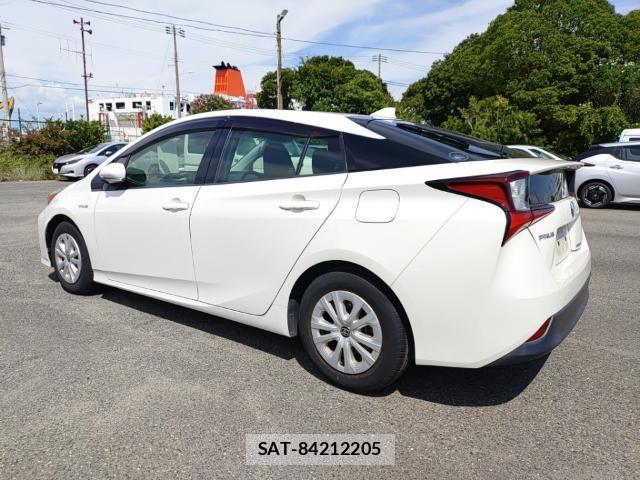 Toyota PRIUS 2019-08 8690592-5