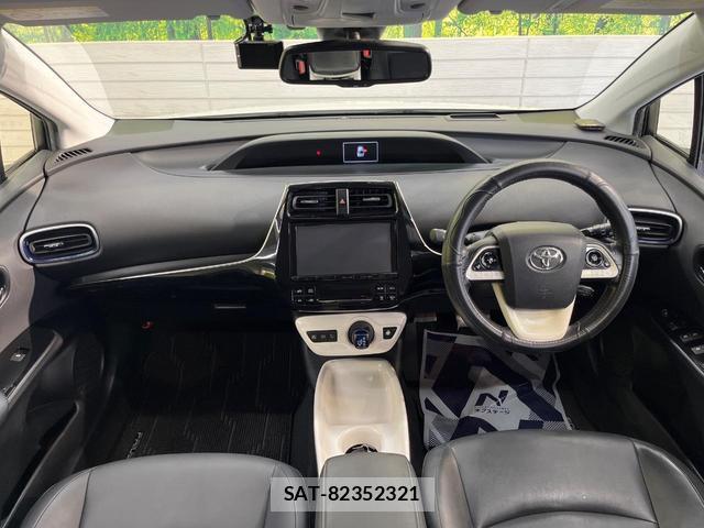 Toyota PRIUS 2016-06 8690731-1
