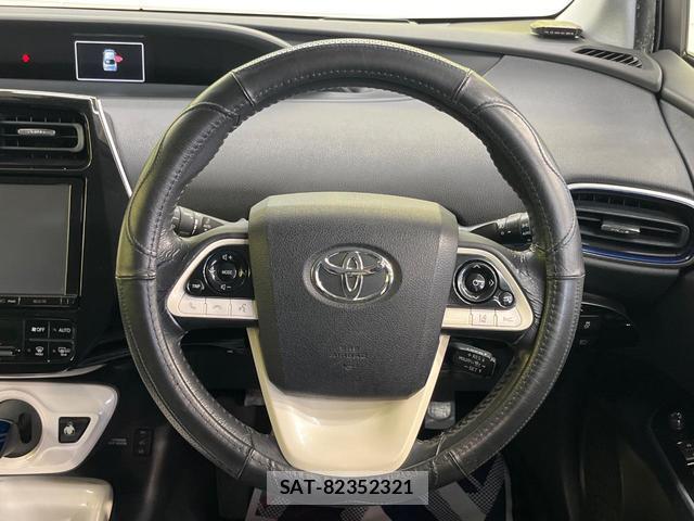 Toyota PRIUS 2016-06 8690731-10