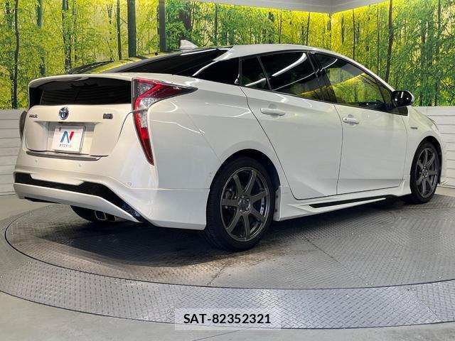 Toyota PRIUS 2016-06 8690731-16