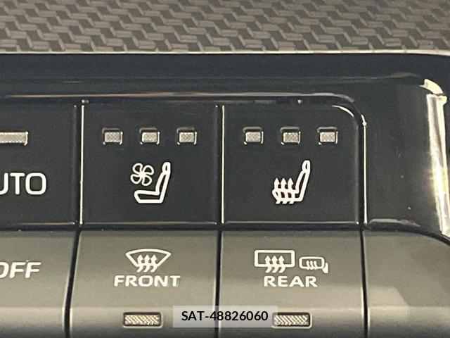 Toyota PRIUS 2024-03 8690791-4