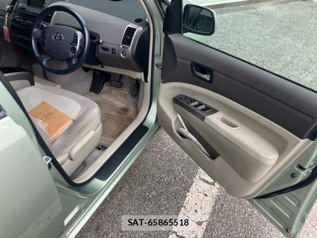 Toyota PRIUS 2007-10 8690808-15