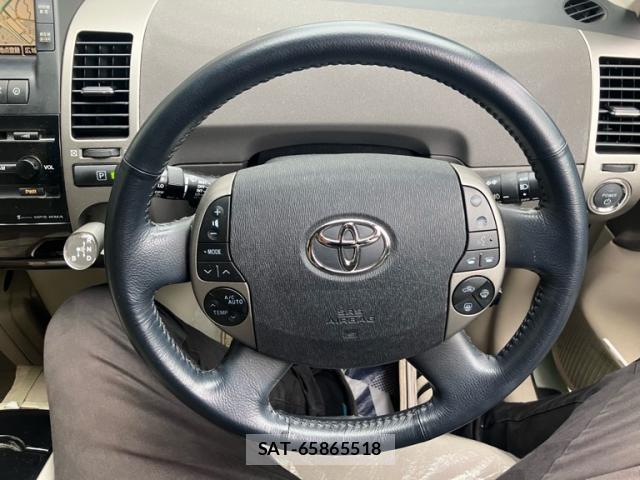 Toyota PRIUS 2007-10 8690808-19
