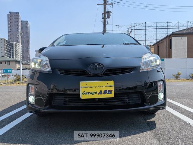 Toyota PRIUS 2011-08 8691057-14
